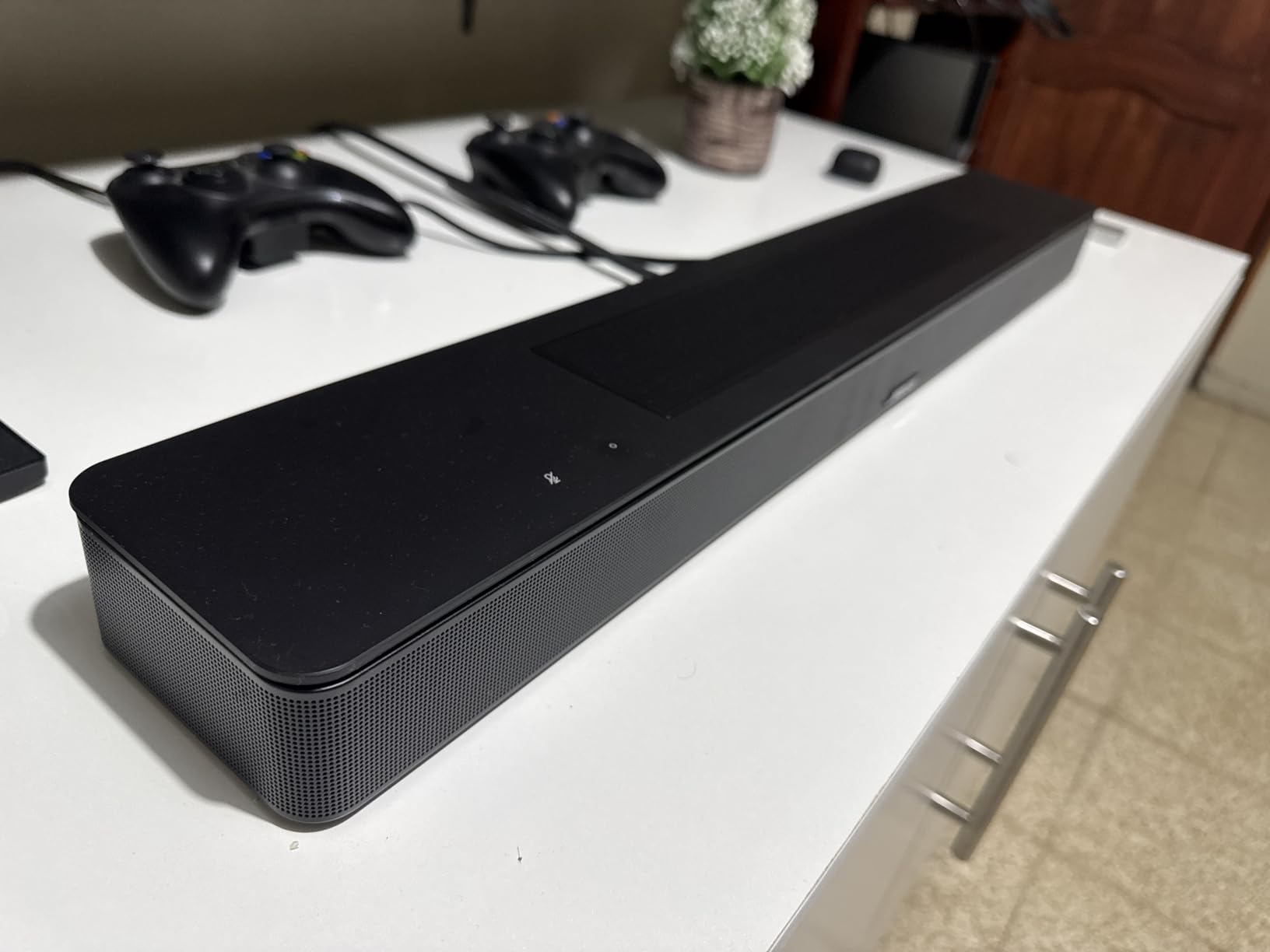 Bose Smart Dolby Atmos Soundbar, All-in-One Soundbar for TV, A.I. Dialogue Mode, Voice Control and Amazon Alexa Built-in, Supports Bluetooth/AirPlay/Spotify Connect/Chromecast customer photo 2