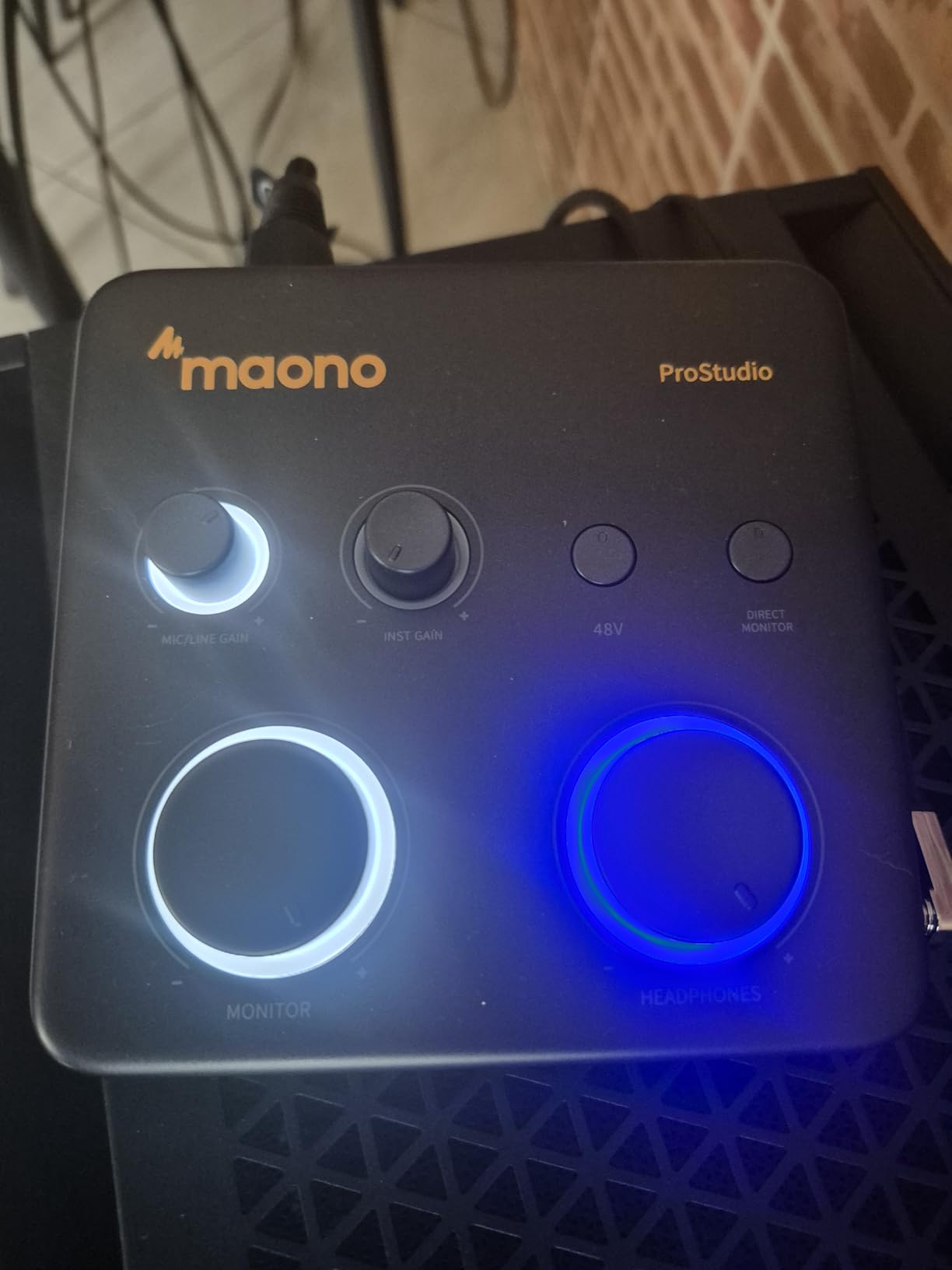 MAONO USB Audio Interface for PC with XLR Input 24-bit/192kHz, LOOPBACK, ASIO Driver for Recording Music, Guitar, Podcast, Streaming, DAW (PS22 Lite) customer photo 2