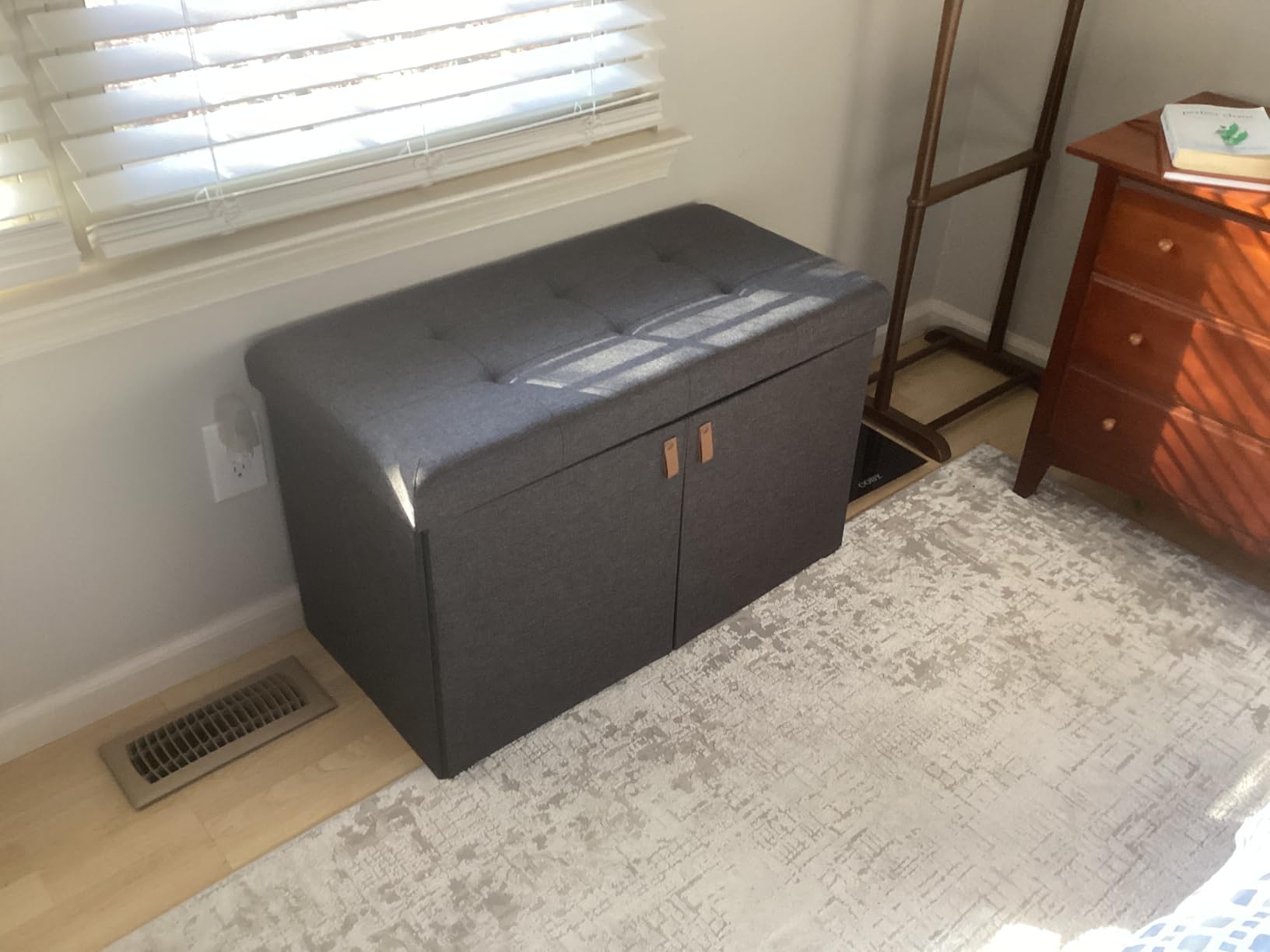 Seville Classics Cushioned Fabric Ottoman Hidden Storage Chest Footrest Chair, Padded Seat for Bedroom, Dorm, Loft, Living Room, Entryway, Hallway, White Boucle, 15.7