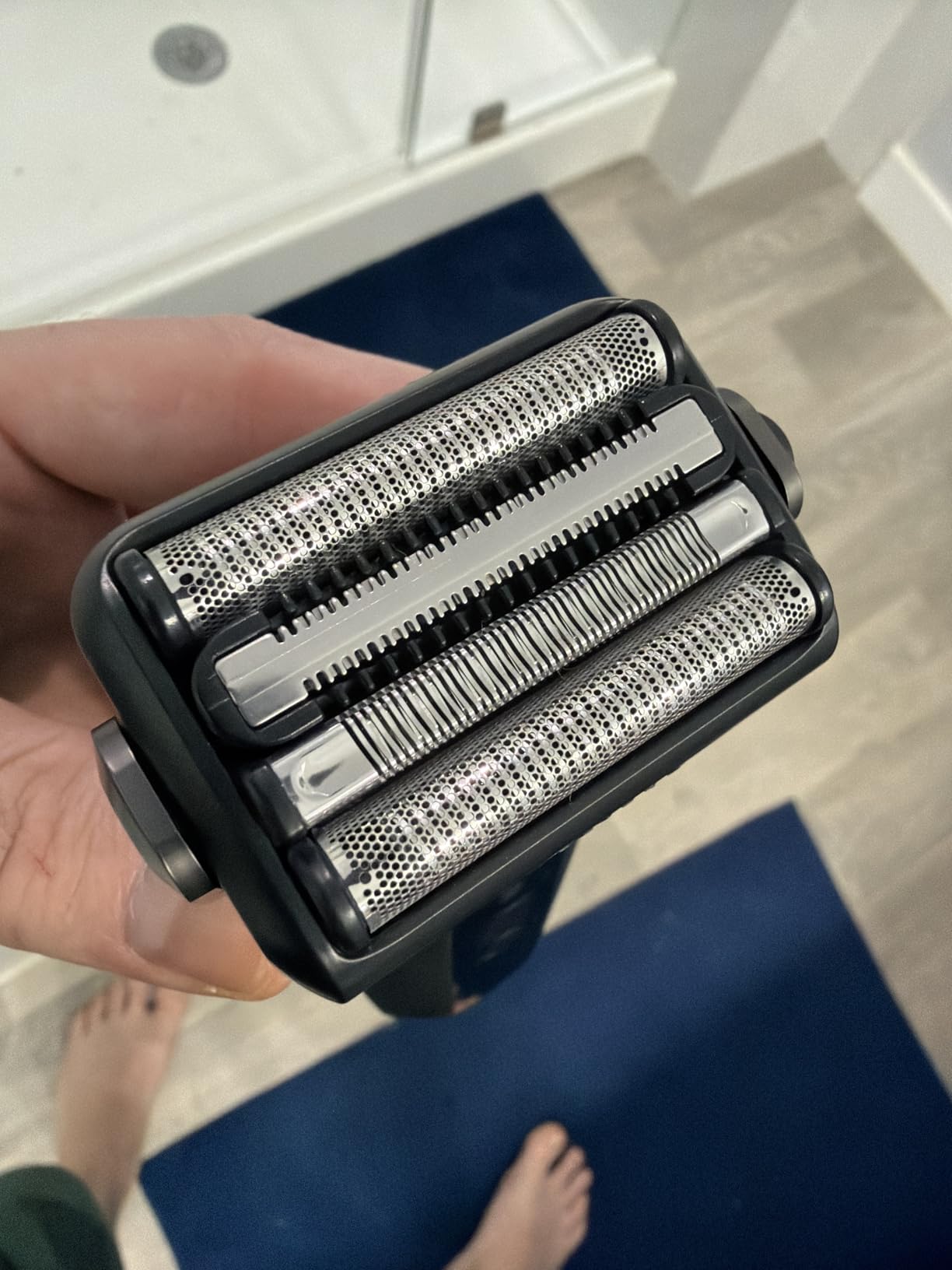 MANSCAPED The Chairman PRO Men's Electric Foil Face Shaver - Two Interchangeable Blade Heads, SkinSafe Four-Blade Foil & Stubble Trimmer, USB-C Wireless Compatible Charging, Gentle on Neck customer photo 1