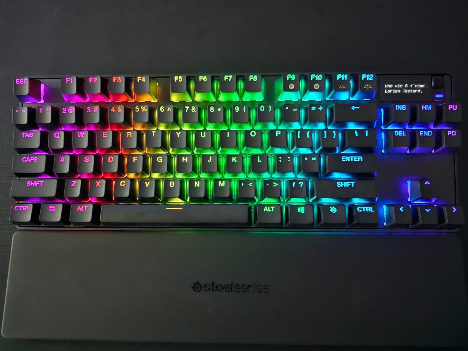 SteelSeries Apex Pro TKL Wireless Gen 3 OmniPoint 3.0 HyperMagnetic Switches - Adjustable Actuation - Rapid Trigger - Game-Ready Presets - Protection Mode - Rapid Tap/SOCD - Dual Wireless - OLED customer photo 1