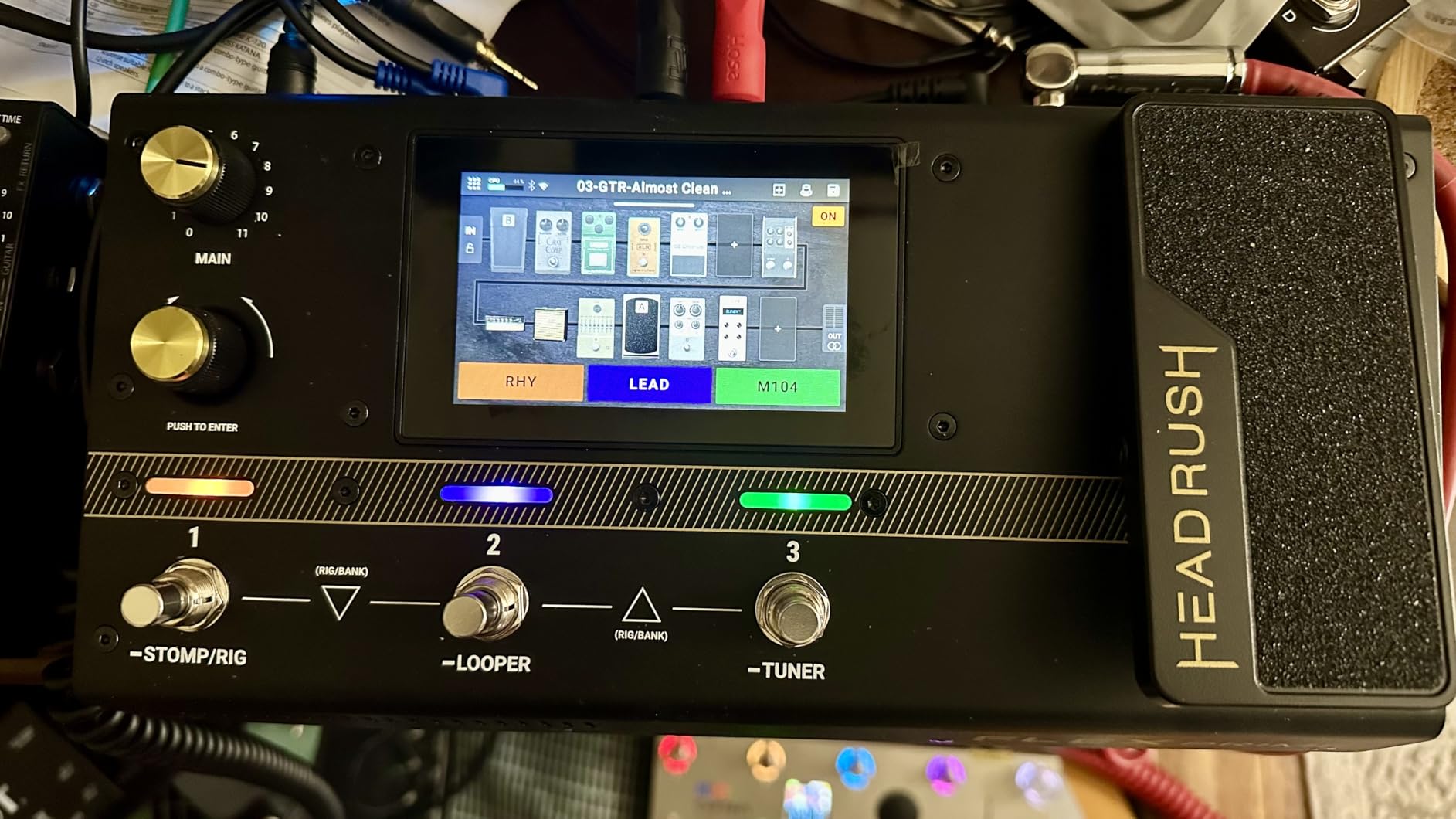 HeadRush Flex Prime - Guitar and Bass Multi Effects Pedal and Amp Modeling Processor with Touchscreen, Looper, Wi-Fi, Bluetooth, IR Loader, USB customer photo 2