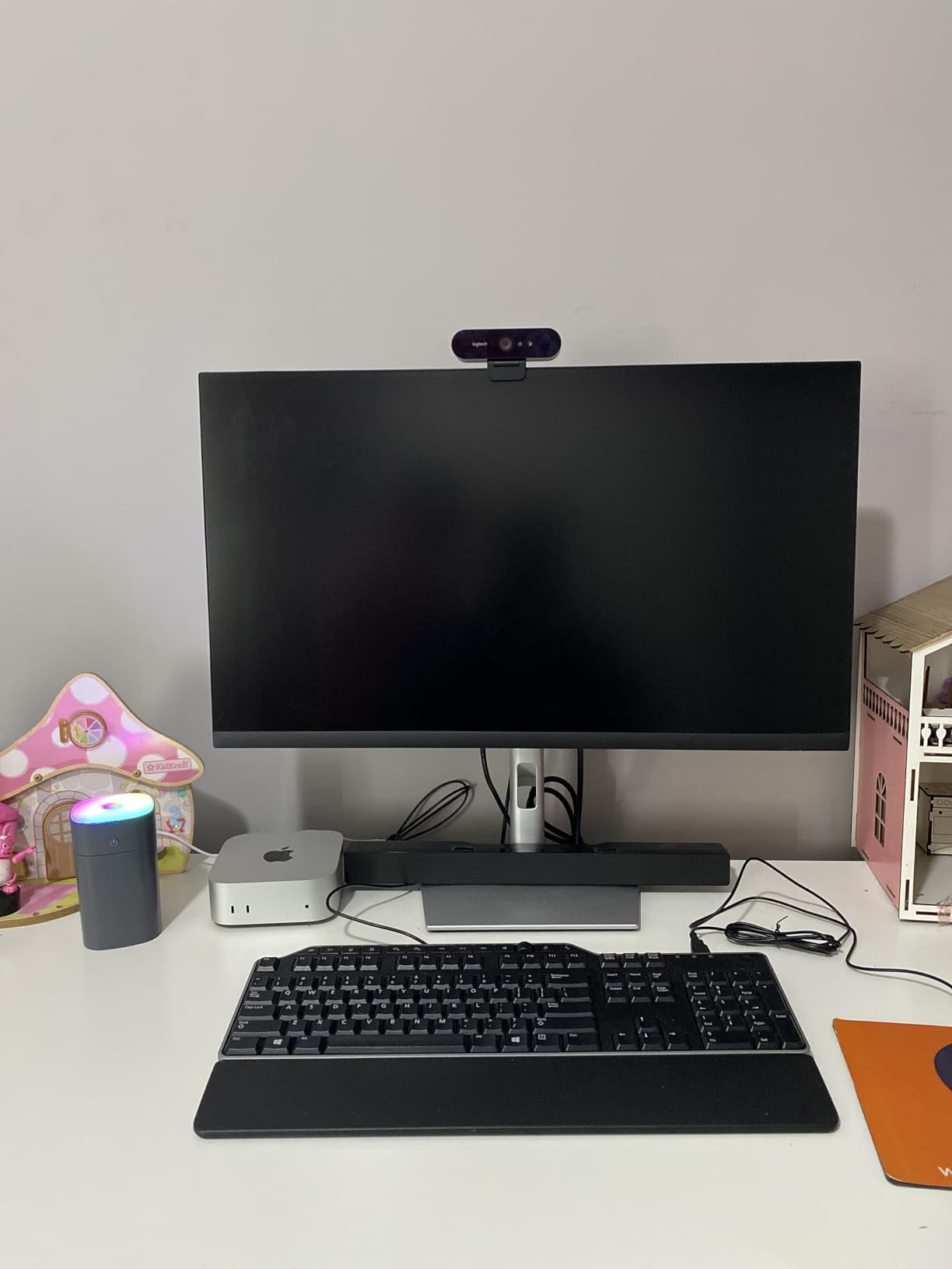 2024 Mac mini Desktop Computer with M4 chip with 10-core CPU and 10-core GPU: Built for Apple Intelligence, 16GB Unified Memory, 512GB SSD Storage, Gigabit Ethernet. Works with iPhone/iPad customer photo 1