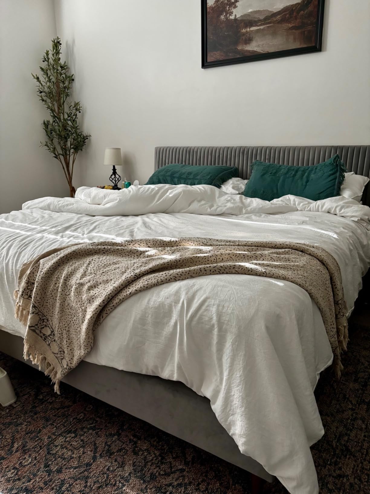 Bedsure Duvet Insert Oversized King - Lightweight Comforter, Quilted Cooling Duvet Insert, Down Alternative Comforter with 8 Tabs, Ultra Soft, Striped, Oversized King, White, 116x98 inches customer photo 2