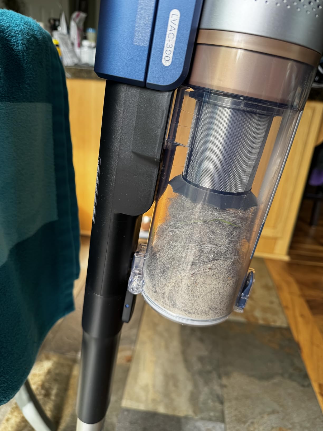 LEVOIT Cordless Vacuum Cleaner with HEPA Filter, Stick Vac with Tangle-Resistant Design, Up to 60 Mins, Powerful Suction, Lightweight, LVAC-300 customer photo 2