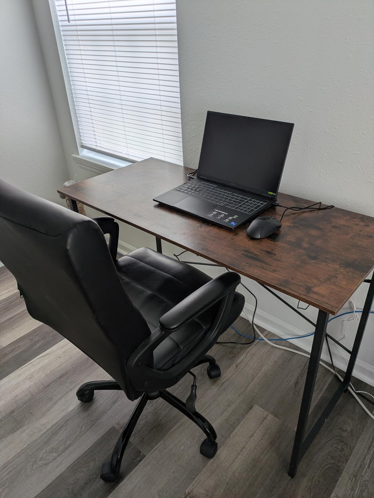 Sweetcrispy Computer Office Desk 48 Inch Student Study Writing Work with Metal Frame Wood Tabletop Modern Simple PC Home Bedroom Table - Basic Black customer photo 1