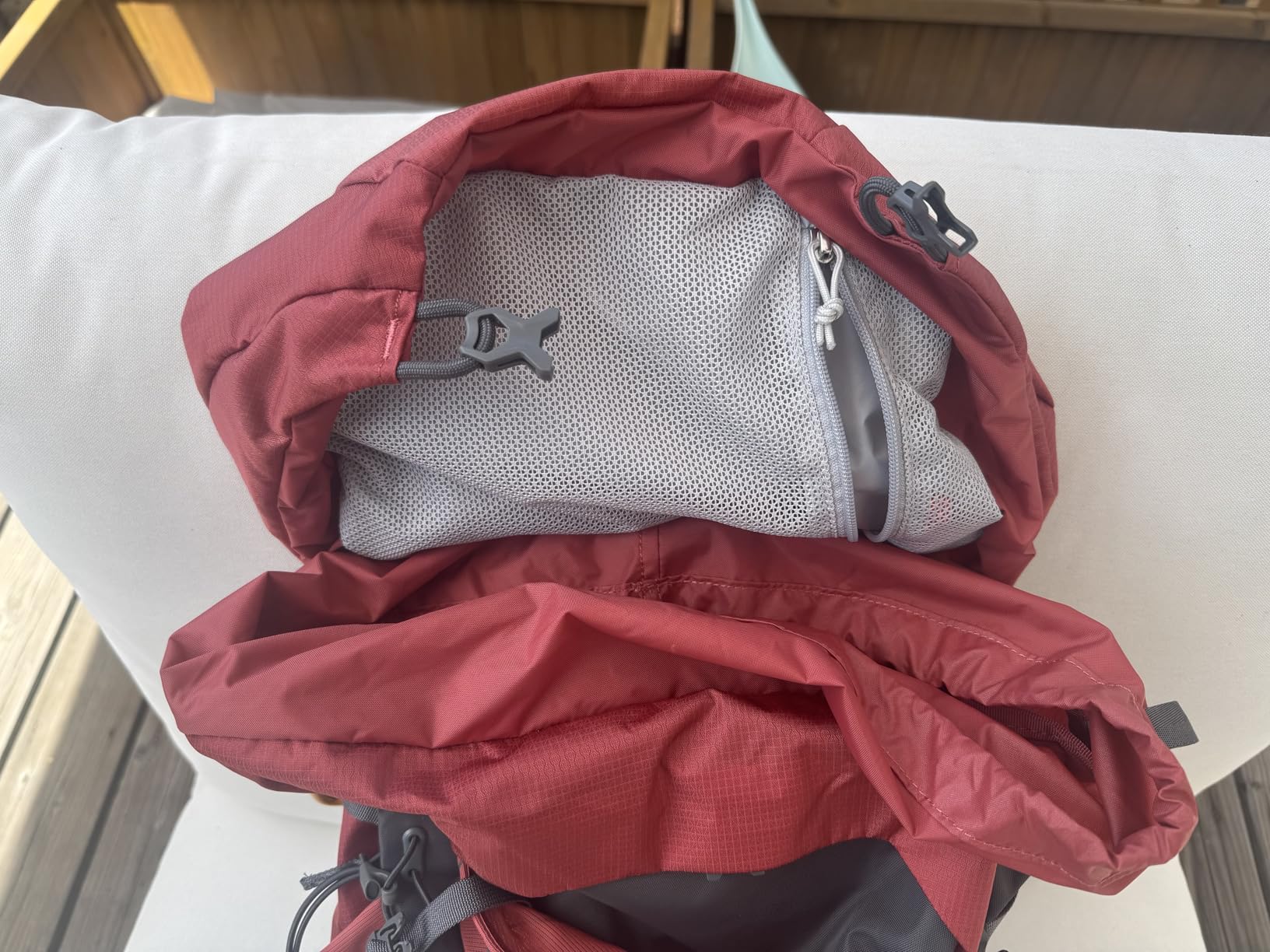 Osprey Tempest 22L Women's Lightweight Hiking Backpack - Small Daypack for Travel & Camping, Frosty Mint Green/Botanica customer photo 2