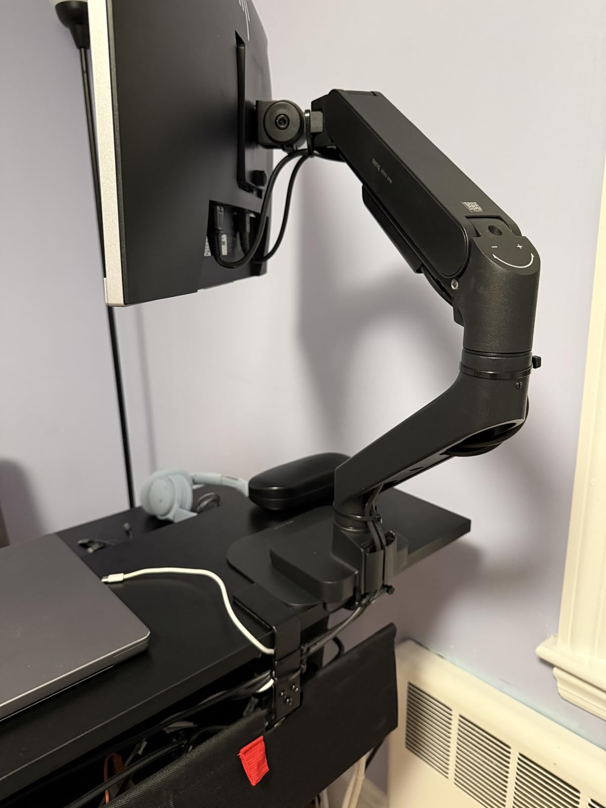 BenQ BSH01 Ergo Monitor Arm - Gas Spring Monitor Stand for Up to 45 Inch and 44lbs Screens, Heavy Duty, Quick Installation, No Sagging, Top Clamp and Grommet Base, Reinforcement Plate, VESA 75x75 and 100x100mm customer photo 1