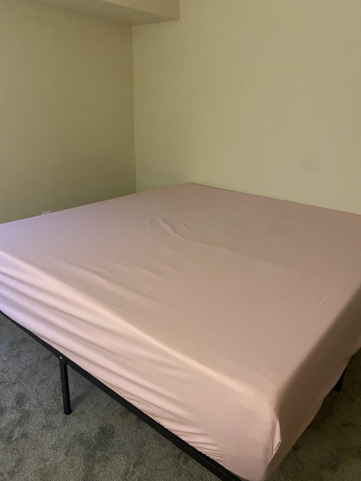 Novilla 12 Inch Queen Mattress in a Box, Gel Memory Foam for Cooling Night Sleep, Comfort & Pressure Relief, CertiPUR-US Certified customer photo 2