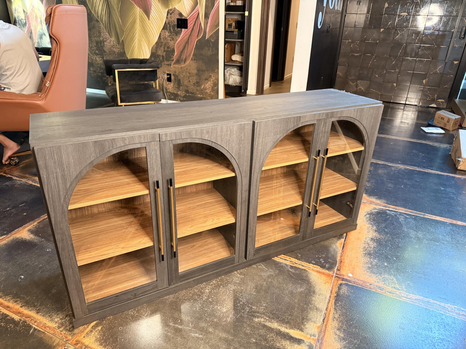 BELLEZE 65 Inch Fluted Buffet Cabinet with Storage, Symmetrical Arc Accent Sideboard Large Console Table for Dining Room, Kitchen, and Living Room, Caramel Brown customer photo 1
