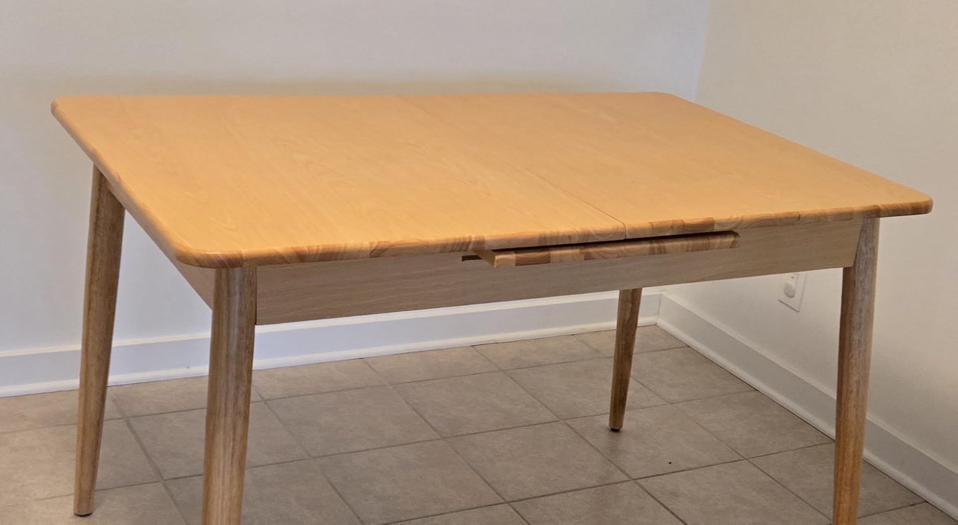 Muwuele Solid Wood Extendable Dining Table for 4-8 People with Seamless Extension from 47.2 to 63 Inches, Easy Assembly, Expandable Tables for Small Spaces, Dining Room, Kitchen, Living Room, Natural customer photo 2