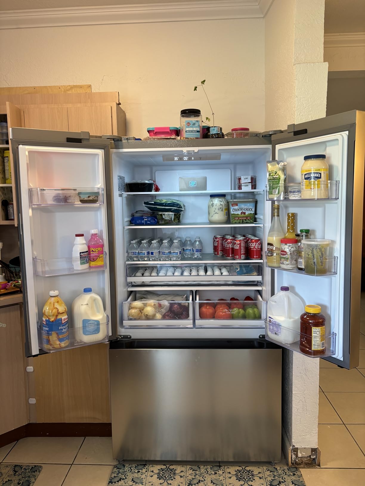 Hamilton Beach HBF2064 20.6 cu ft Counter Depth Full Size Refrigerator, Side by Side Doors, Gunmetal customer photo 2