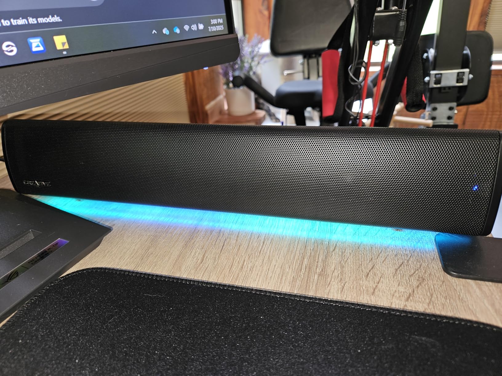 Creative Sound Blaster GS3 Compact RGB Gaming Soundbar - White customer photo 2