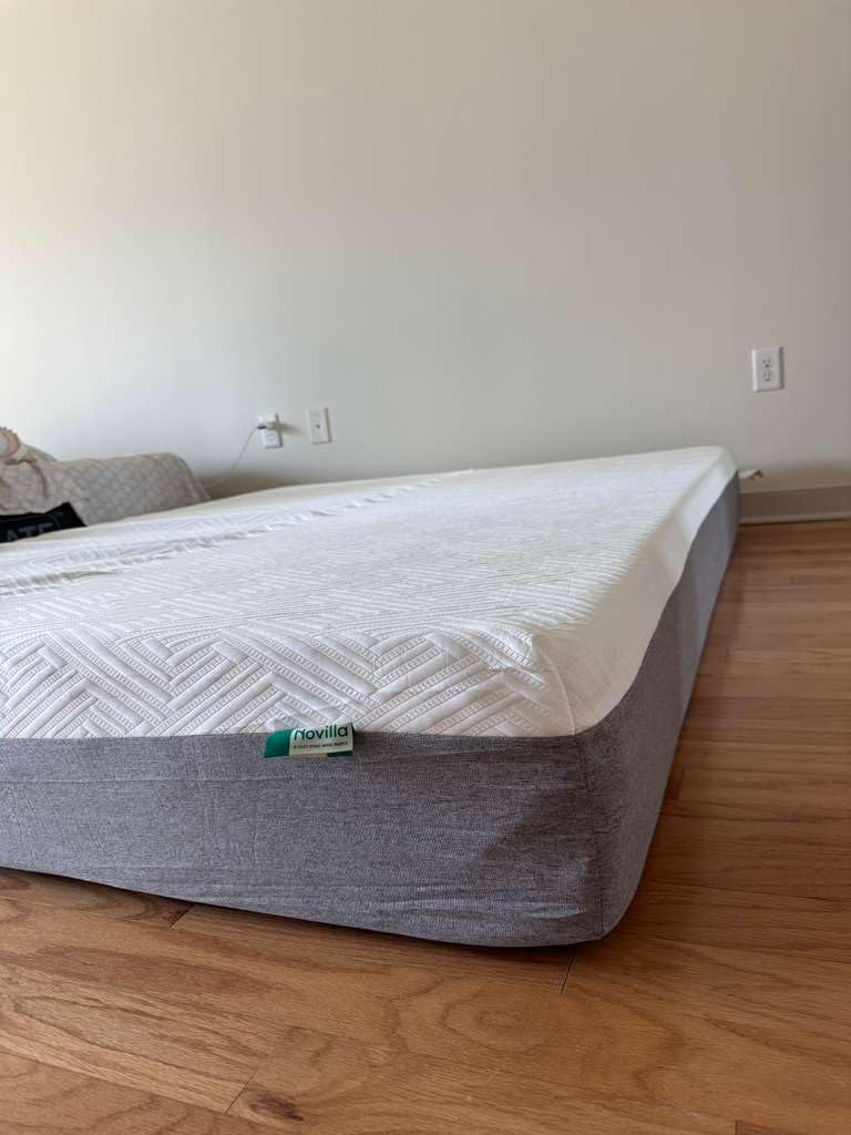 Novilla Bliss Mattress Queen Size, 14 Inch Gel Queen Memory Foam Mattress in a Box for Cooling Comfort & Pressure Relieving, Target Zoned Support for Back Pain Relief, CertiPUR US Certified Foams customer photo 2