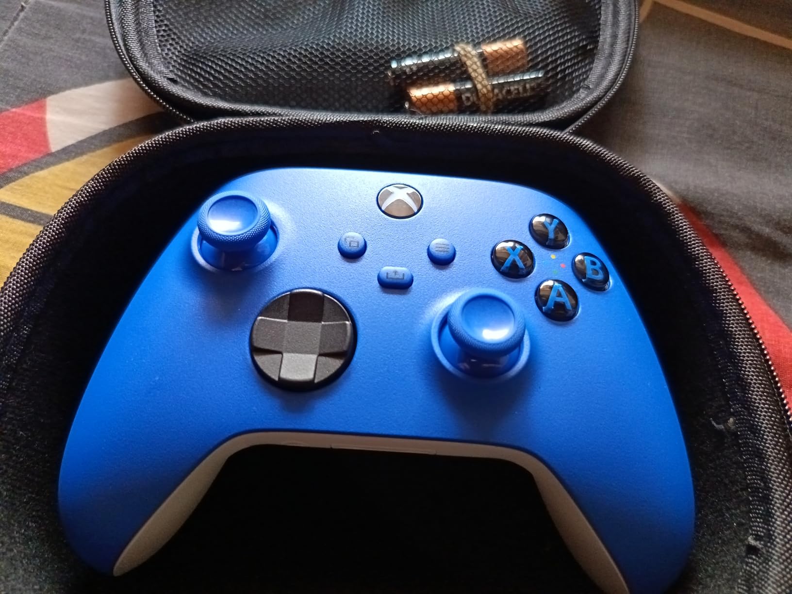 XBOX Wireless Gaming Controller | Shock Blue | Console, PC, & Android | Textured Grip | Wireless, Bluetooth, USB-C Connectivity customer photo 2