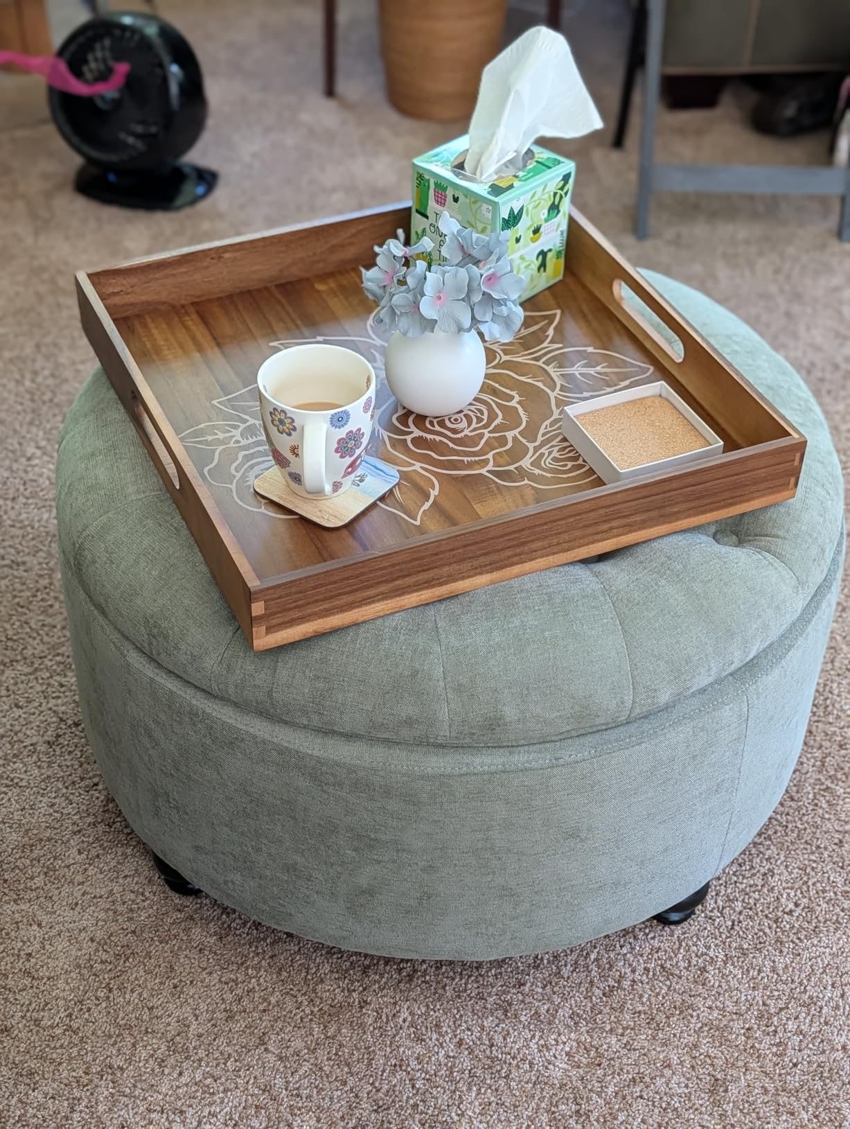 HUIMO 30-Inch Round Storage Ottoman, Modern Button Tufted Coffee Table with Removable Top, Upholstered Ottoman with Storage Footrest Stool for Living Room, Bedroom and Office (Green) customer photo 2