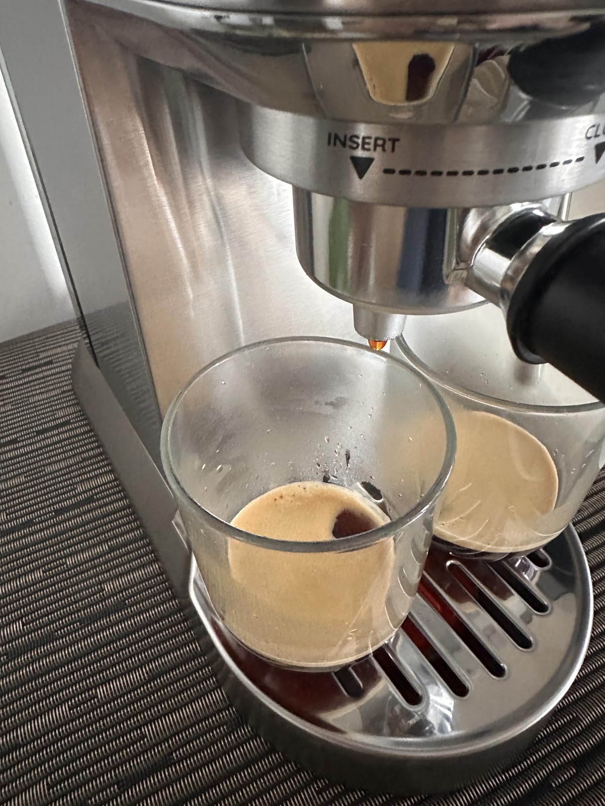 De'Longhi Dedica Duo Compact Espresso Machine - Cold Brew Coffee Maker with Milk Frother Wand, Stainless Steel Finish customer photo 1