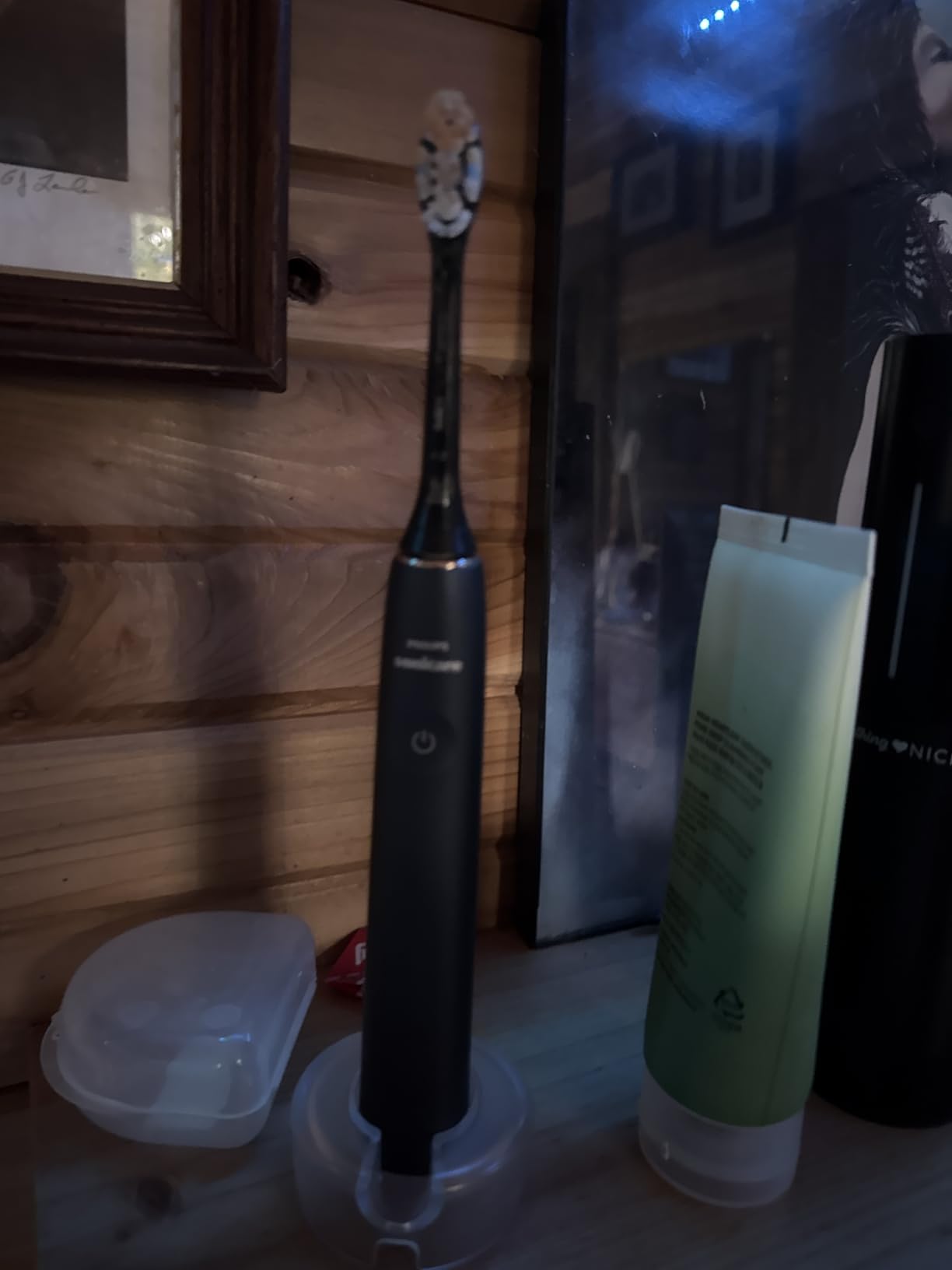 Philips Sonicare DiamondClean 9900 Prestige Electric Toothbrush with SenseIQ Technology and Advanced AI App, 5 Brushing Modes, 3 Intensity Levels, Charging Travel Case, Midnight Blue, Model BD9002AZ customer photo 1