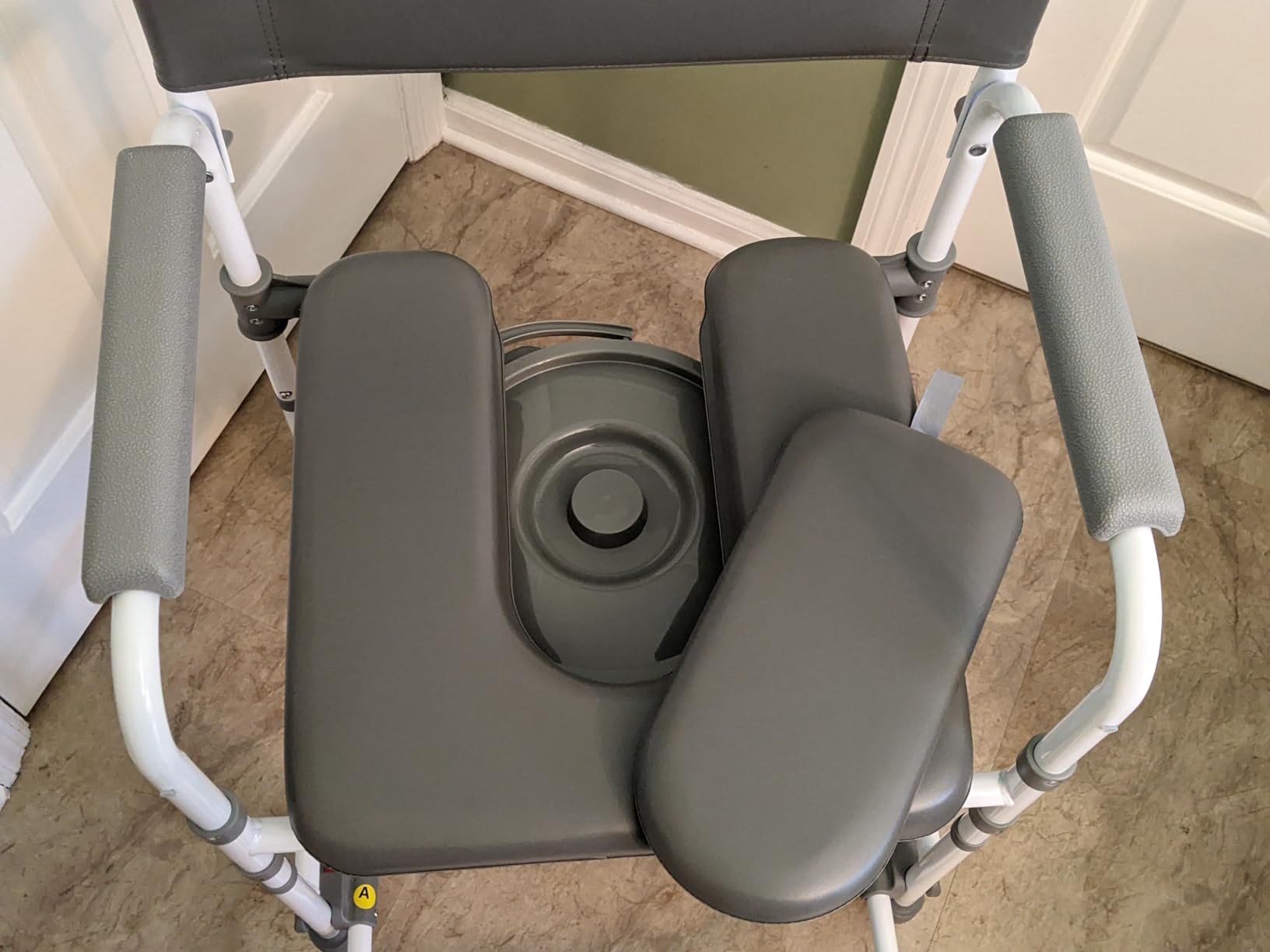 Bedside Commode with Wheels, Shower Wheelchair with 300 LBS Weight Capacity, Portable Toilet with Bucket for Elderly and Disabled customer photo 2