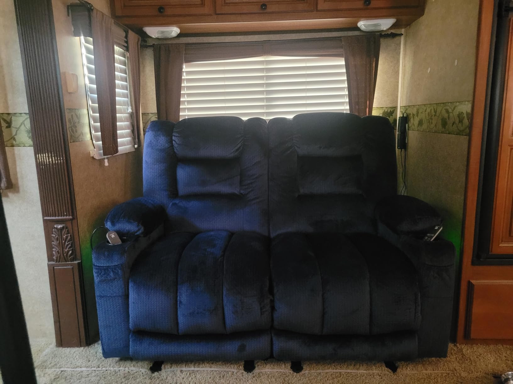 MCombo Zero Gravity Power Reclining Sofa with Heat and Vibration Massage, 3 Seater Reclining Couch with USB Ports, Cup Holders for Living Room, Fabric PR648SET (Grey) customer photo 1