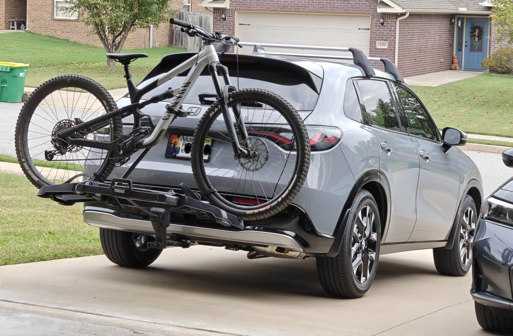 Thule Outpace 2 Bike Hitch Rack - Compact & Lightweight Platform Bike Rack - Foldable Design - Fits Most Bike Styles - 110lb Capacity 55lbs per Bike - 2
