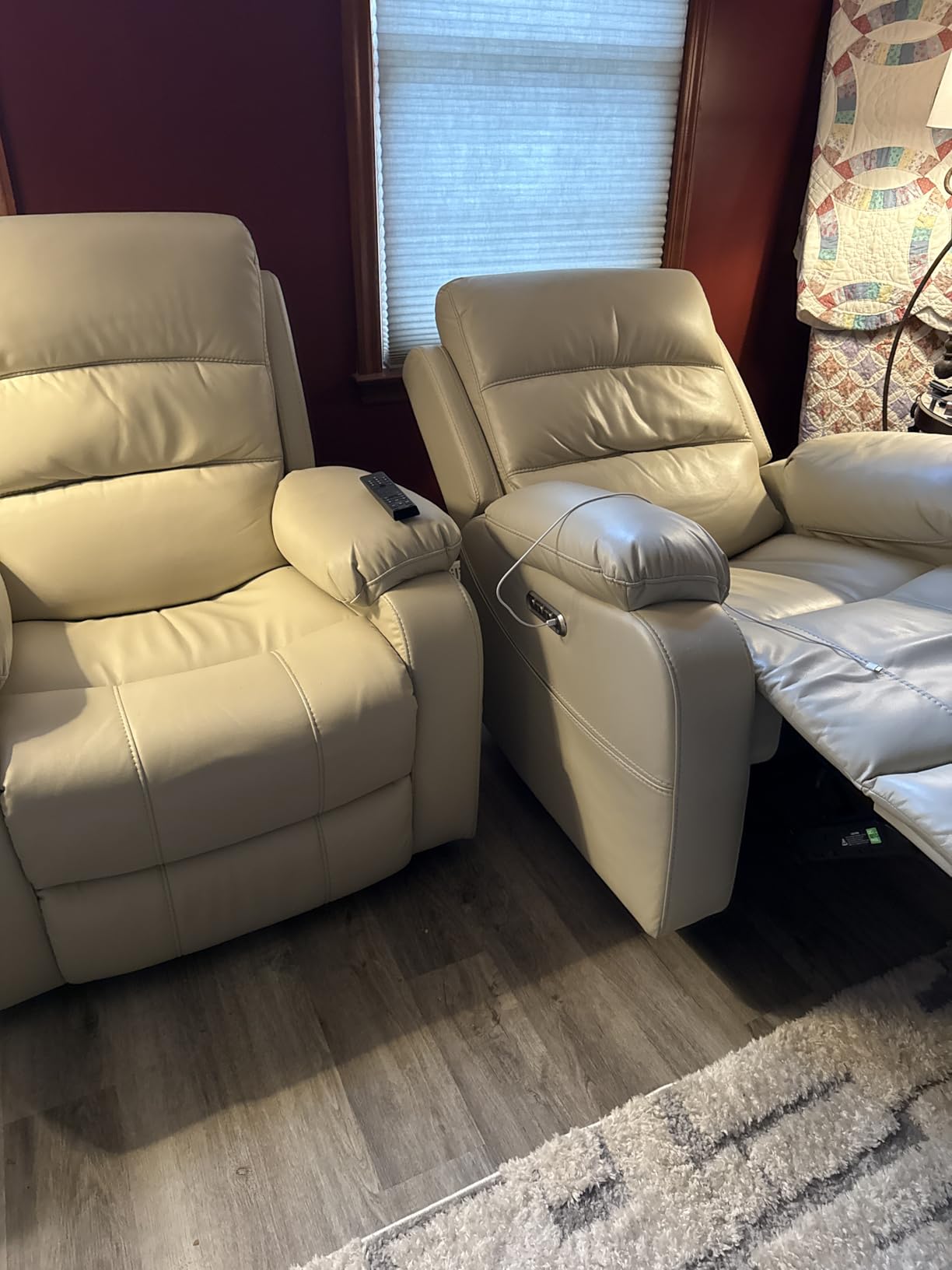 EONIX Power Zero Wall Hugger Power Recliner Chair for Small Space RV Living Room, Power Recliner with Massage and Heat, USB & USB-C Charging Ports, SXXY003992, Saddle Brown customer photo 1