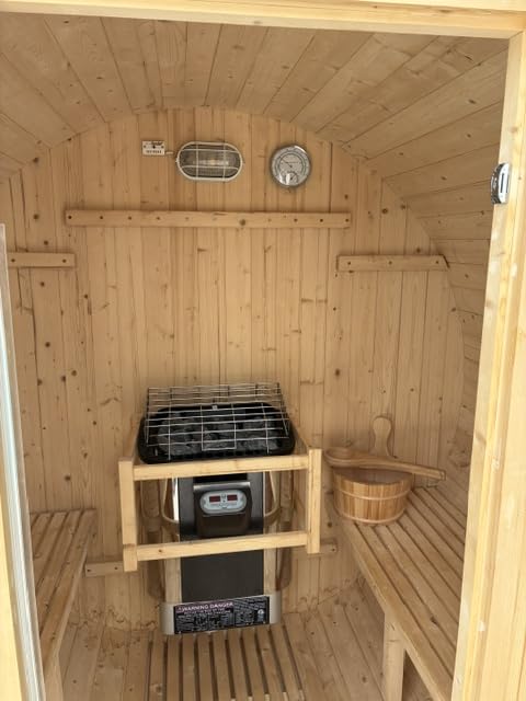 Outdoor Barrel Steam Sauna, 2 Person Wood Steam Sauna Room with 220V, Saunas Heater with Saunas Stone (Pine, 70.86