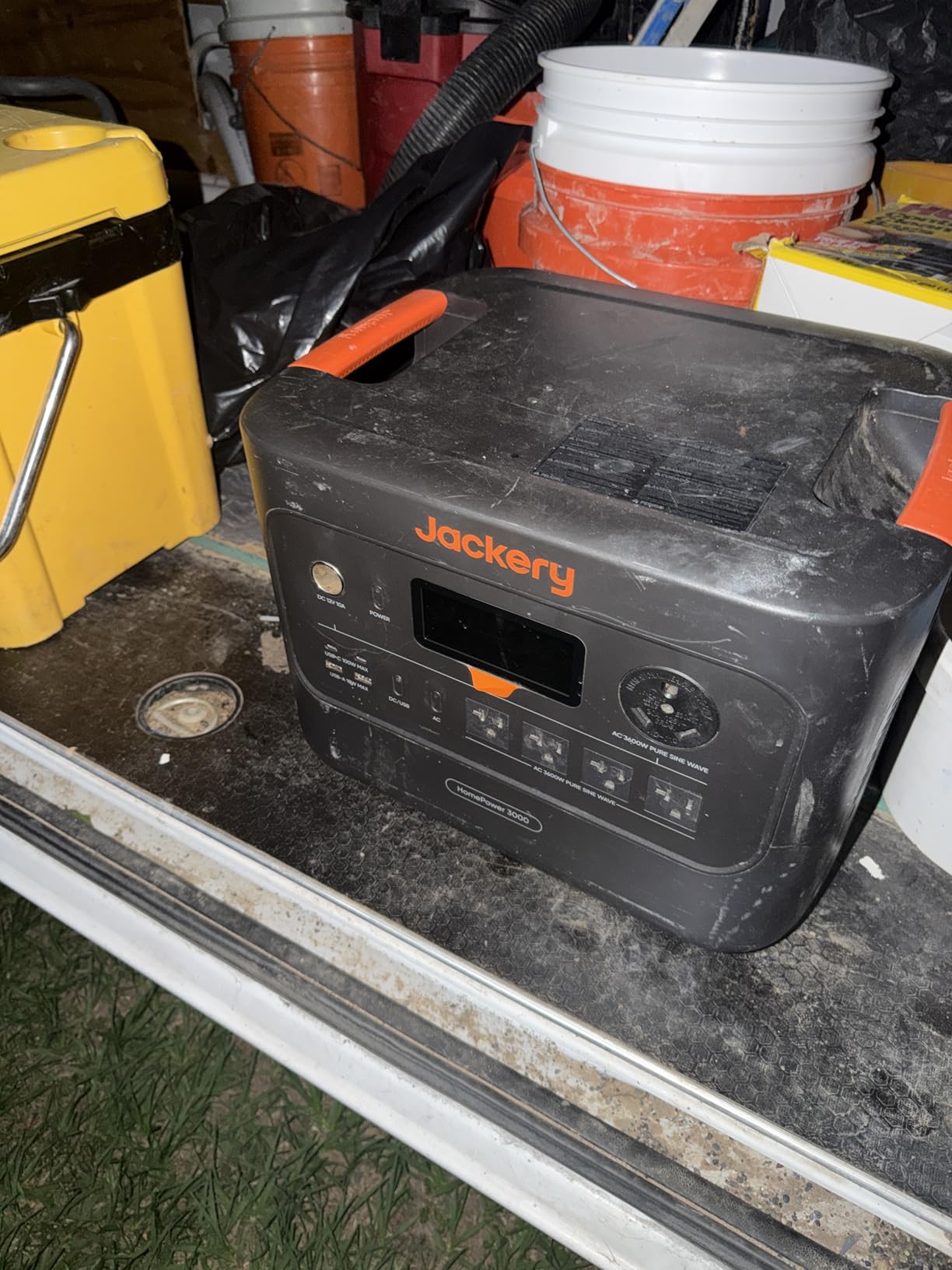 Jackery HomePower 3000 Portable Power Station with 2X 200W Solar Panels, 3600W Output, 3072Wh LFP Battery Solar Generator customer photo 1