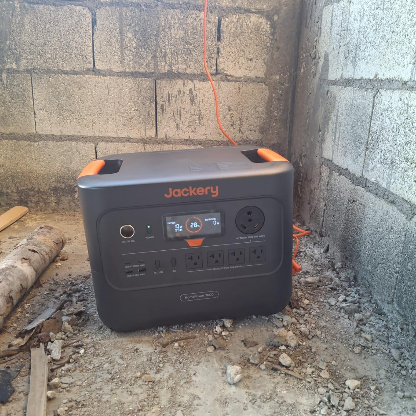 Jackery HomePower 3000 Portable Power Station with 2X 200W Solar Panels, 3600W Output, 3072Wh LFP Battery Solar Generator customer photo 2