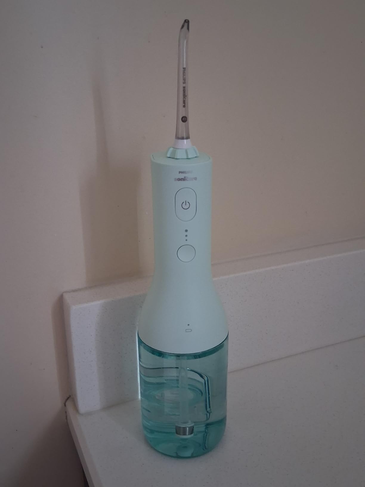 Philips Sonicare Water Flosser Cordless - Rechargeable Power Dental Waterflosser for Teeth, Portable Oral Irrigator with 3 Intensity Settings, 360 Rotating Nozzle, Mint customer photo 1