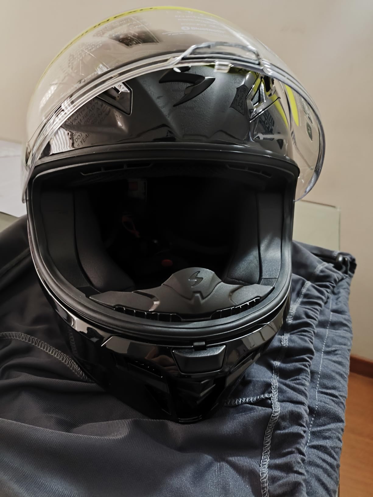 ScorpionEXO R430 Full Face Street Motorcycle Helmet with Bluetooth Ready Speaker Pockets DOT/SNELL Approved Wyvern (Black/Red - Large) customer photo 2
