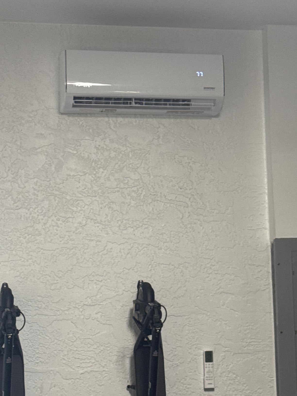 Pioneer Diamante Pro 12,000 BTU 20 SEER2 230V High-Wall Ductless Mini-Split Air Conditioner Inverter Heat Pump with 16 Ft. Kit customer photo 2