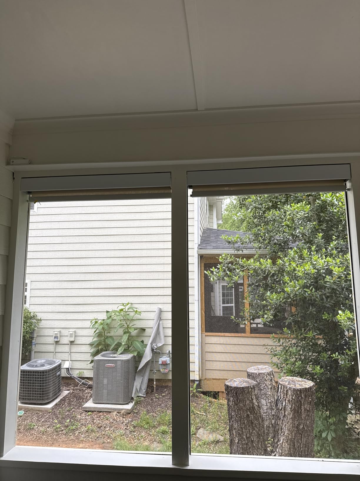 Kincmo Motorized Outdoor Shades for Patio Porch, Custom Outdoor Motorized Blinds with Remote, Waterproof & Windproof Patio Shades Work with Apple Homekit,Alexa,Google (3% Openness Black) customer photo 2