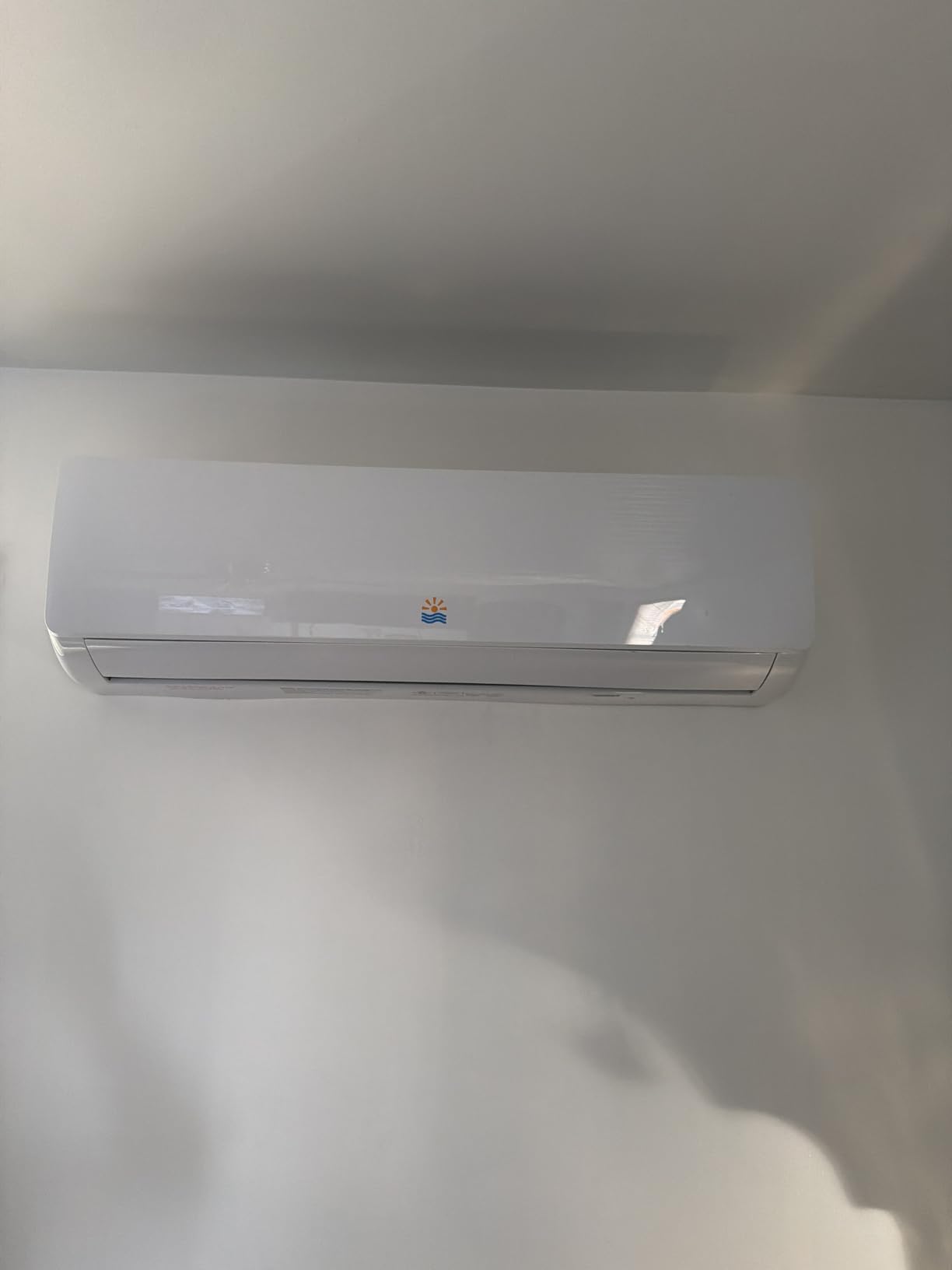 Mini Split AC/Heating System - 18000 BTU Mini Split AC Unit Inverter Heating and Cooling, 19 SEER2 230V Energy Efficient Ductless Air Conditioner Up to 1250sq.ft, Pre-charged System, Installation Kit customer photo 1