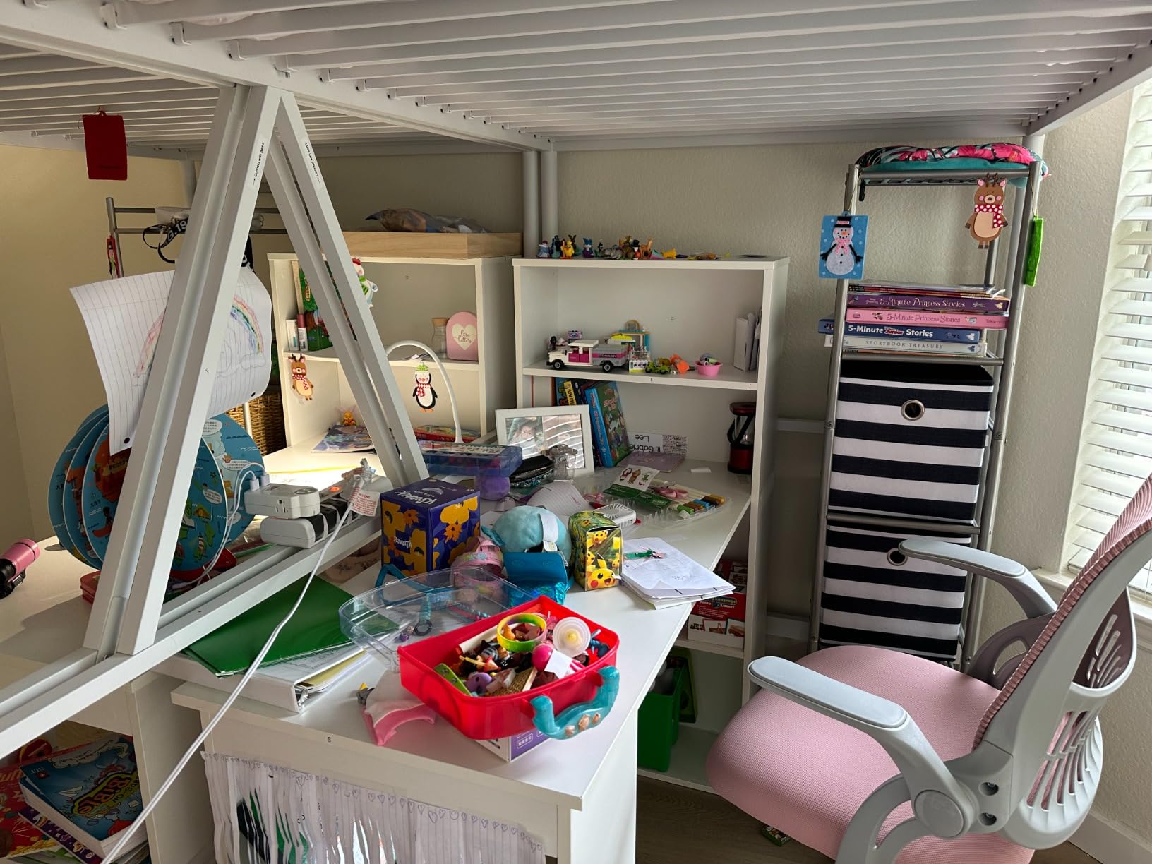 VECELO Metal Loft Bed Twin Size, Heavy Duty Bedframe with Removable Ladder and Safety Guardrail, Space-Saving, Noise Free, No Box Spring Needed, Matte Black customer photo 2