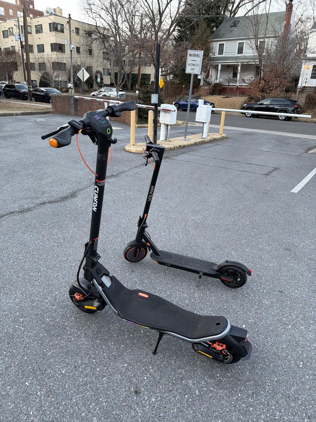 Electric Scooter- Electric Scooter for Adults, 1000-1600W Peak, up to 25-31MPH, 25-50Miles Range, 220-330lb Load, Foldable E-Scooter for Adult Teens with Damping Adjustable Full Suspensions, Turn Signals customer photo 1