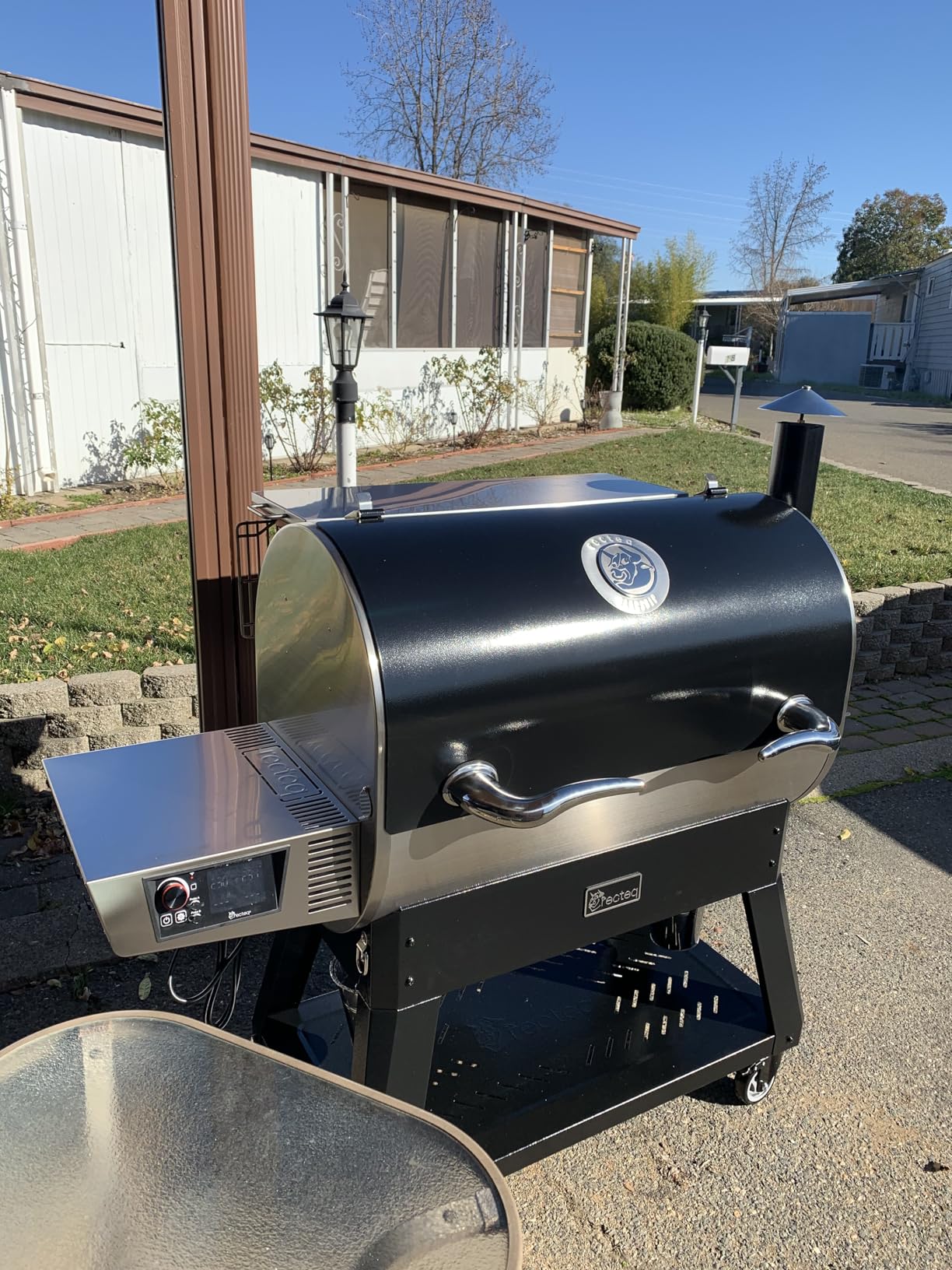 recteq Flagship 1600 Pellet Grill Smoker, Wood Pellet Smoker, BBQ, Wi-Fi Smart Grill, 1667 Sq. In. Cook Space, 40 lb Hopper customer photo 1