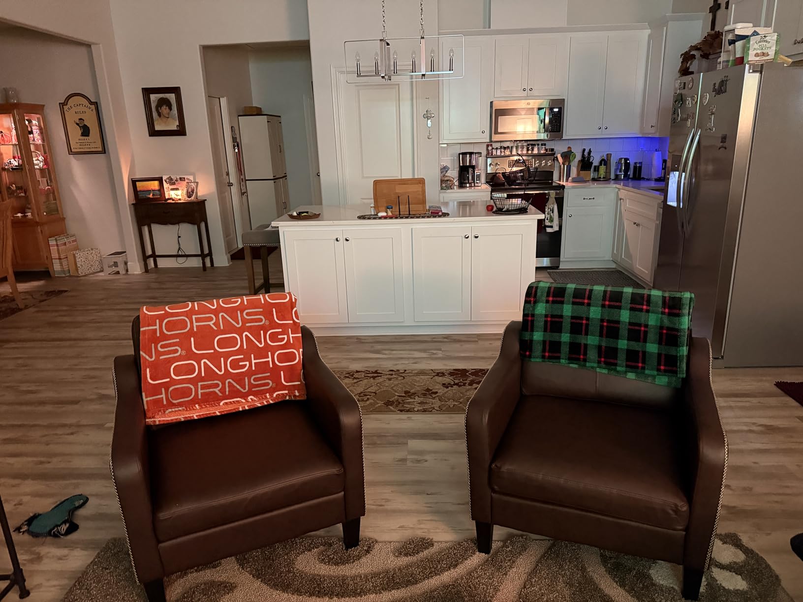 MALOL PU Leather Accent Chair Set of 2, Mid-Century Modern Living Room Armchair Sofa with Removable Cushions & Stitched Armrest Design, Bedroom Chair with Plastic Legs, Chocolate Brown customer photo 2
