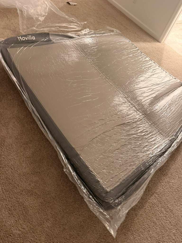 Novilla Queen Mattress 14 Inch, Gel-Infused Bliss Cooling Queen Memory Foam Mattress in a Box with Cool-Touch Nylon Cover, Pain Relief & Spinal Support with CertiPUR-US Certified Foam customer photo 2