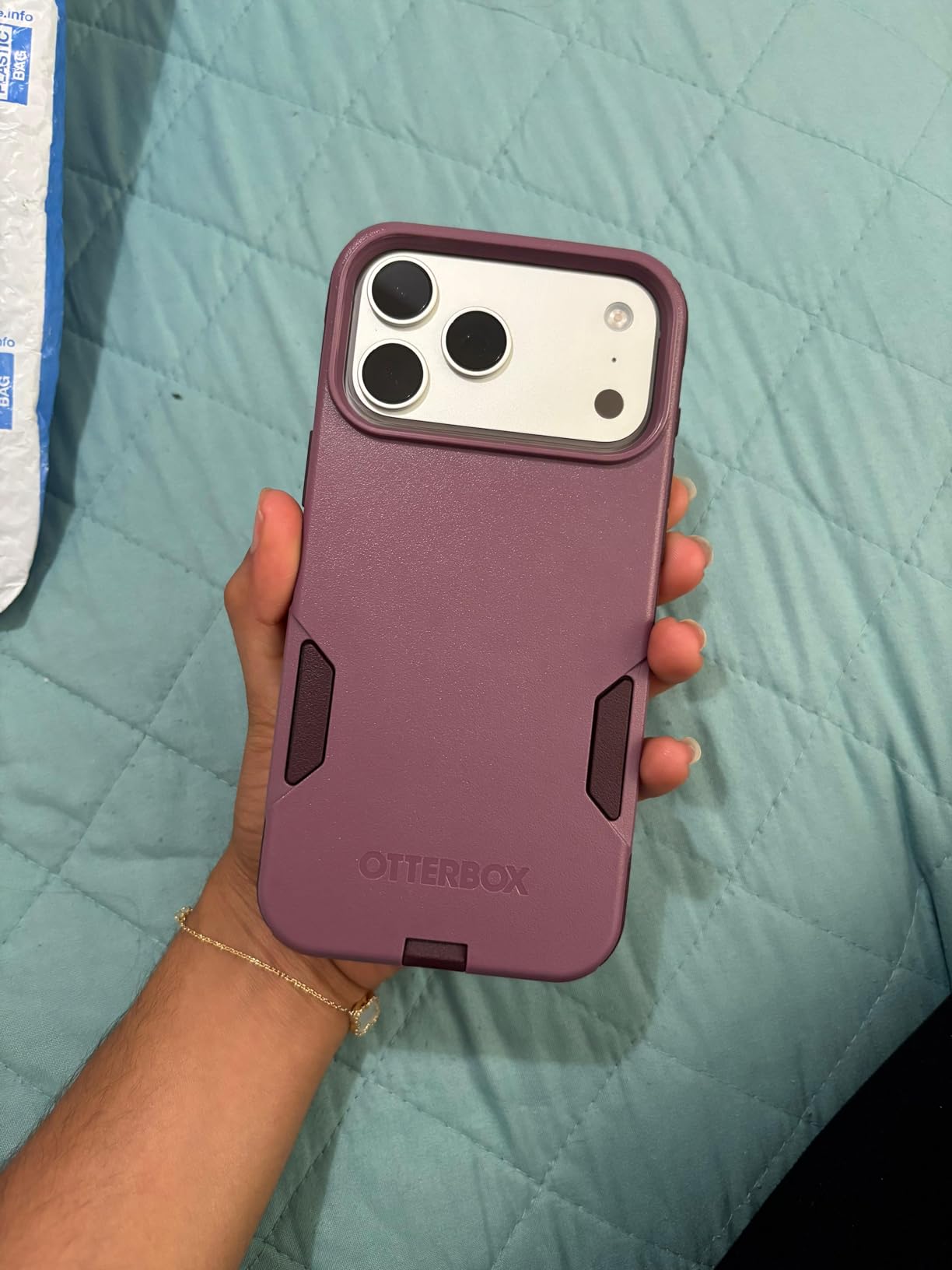 OtterBox iPhone 17 Commuter Series Case - Black - Thin & Protective Dual-Layer Impact Absorbing iPhone Case customer photo 1