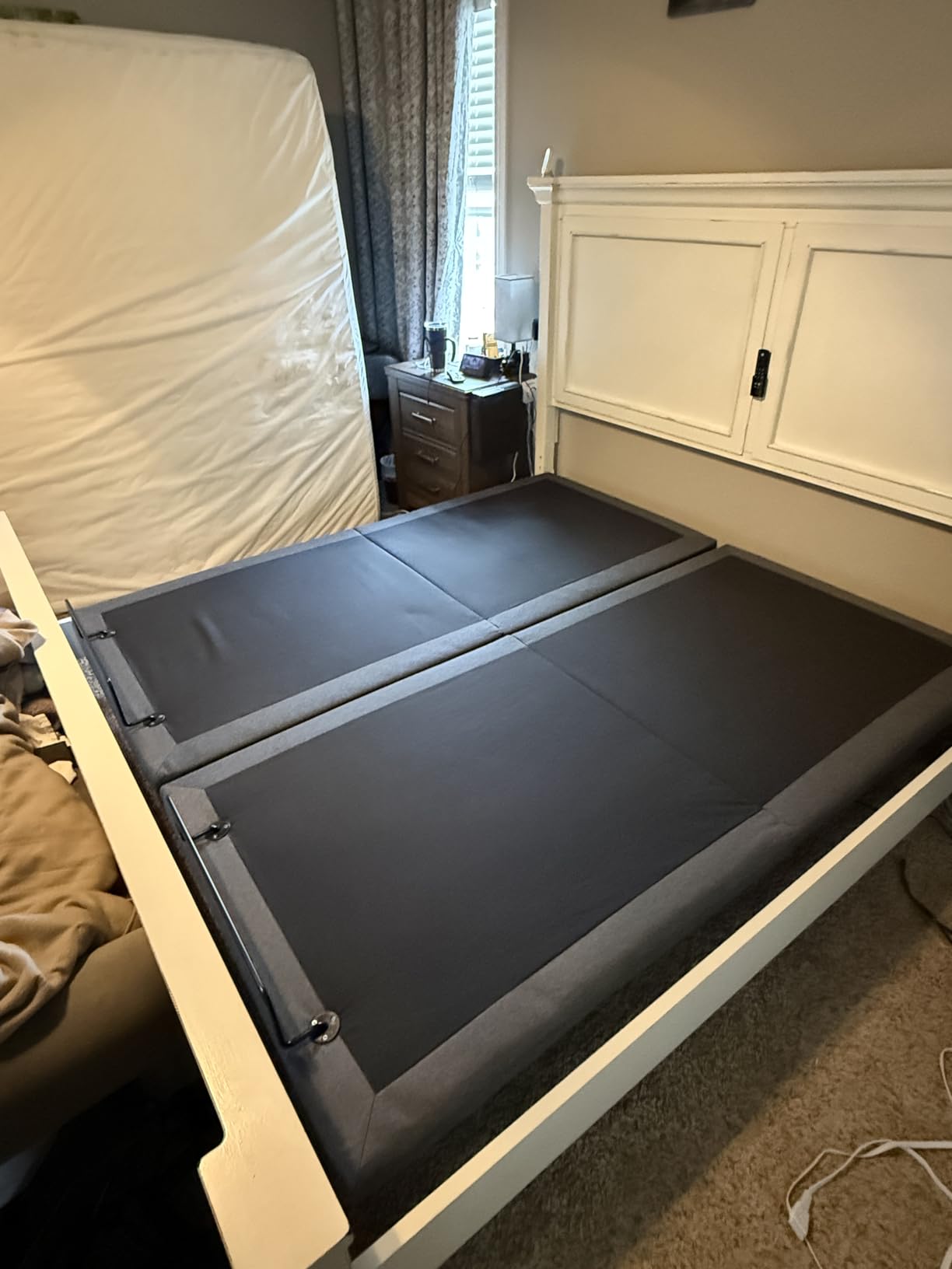Tami Tami T450 Adjustable Bed Frame Queen with Remote, Ergonomic Adjustable Base with Head & Foot Incline, Zero Gravity, Nightlight, Quiet Motor, and 3 Height-Adjustable Legs, Easy Assembly customer photo 2