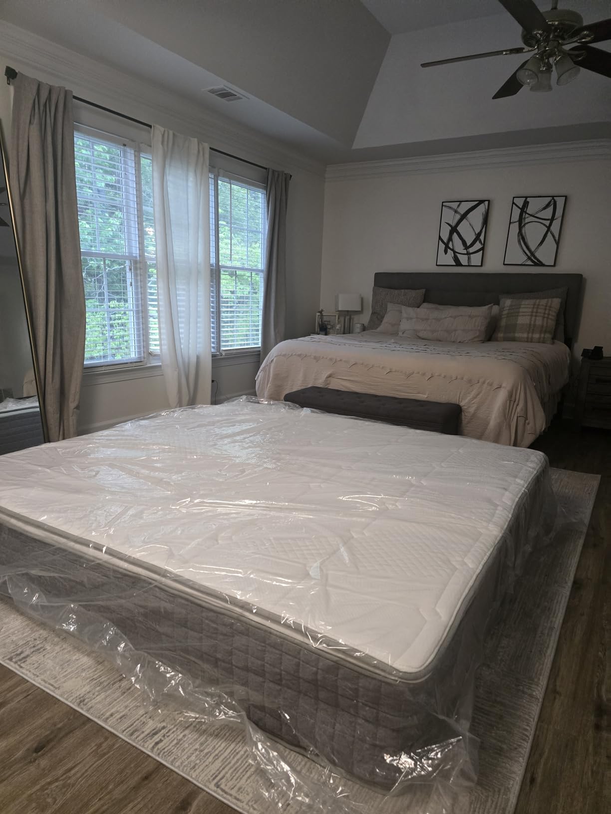 Novilla 14 Inch King Mattress, King Size Hybrid Mattress with Cool-Touch Nylon Cover, Gel Memory Foam & Pocketed Coils for Spinal Alignment Support customer photo 2