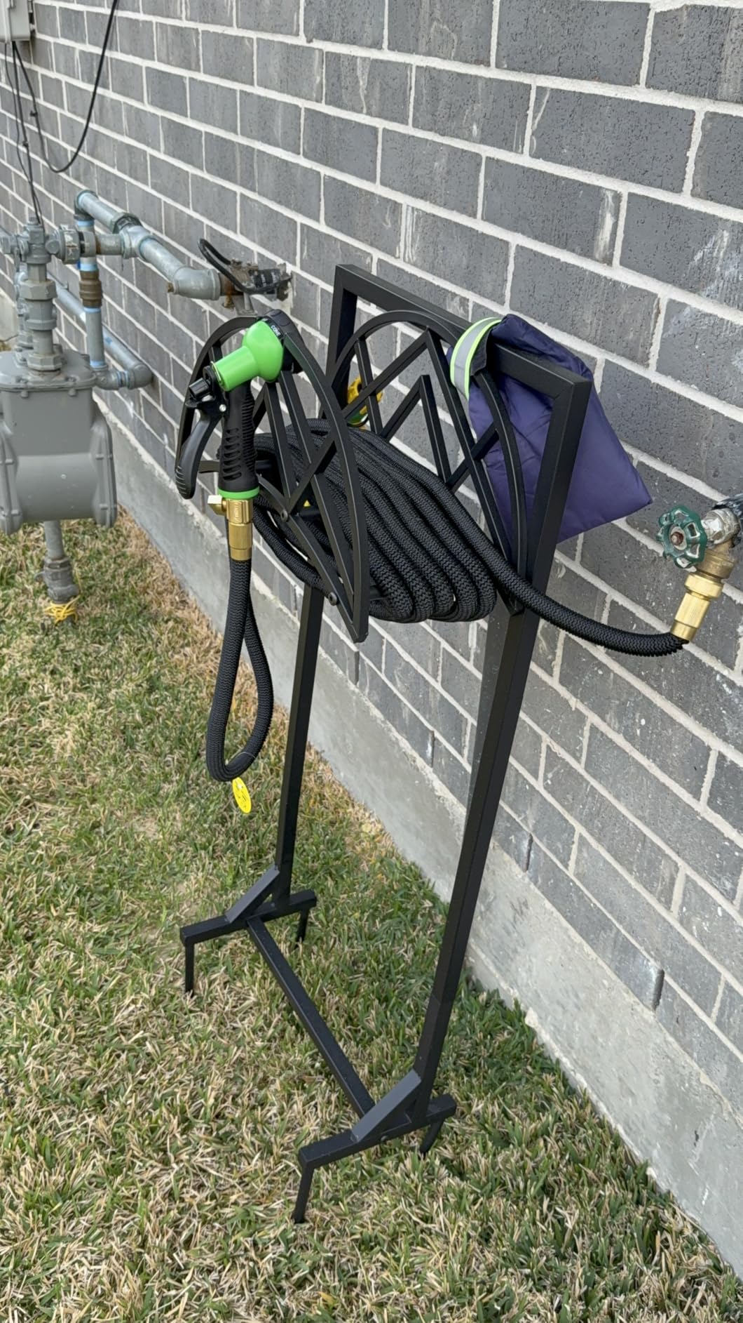 Flexi Hose Plus Expandable Garden Hose with 8 Function Nozzle, 50FT - Lightweight Retractable Garden Hose, Water Hose - No-Kink Flexibility, 3/4 Inch Solid Brass Fittings Includes Hook & Bag customer photo 1