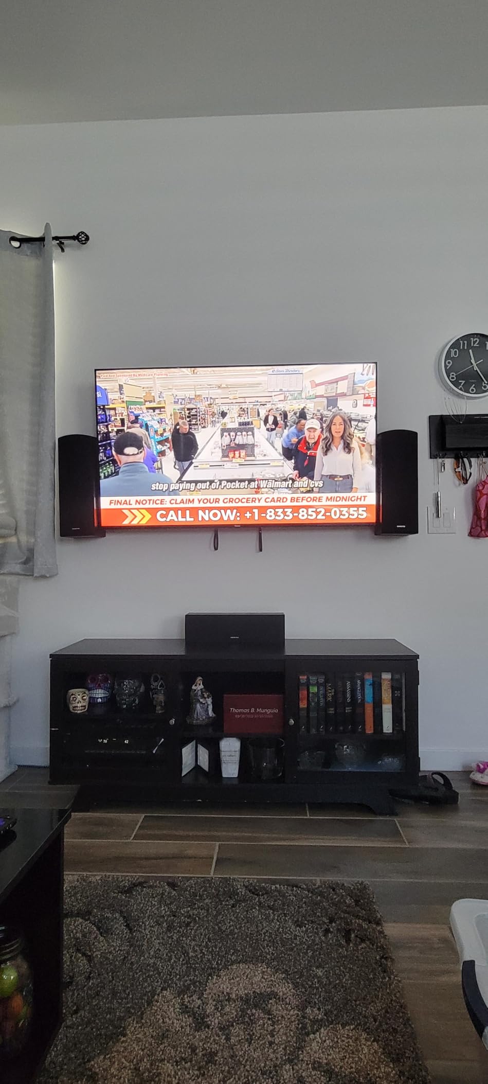 Smart TV 2026 - 55-Inch Select Series, 4K QLED TV - Roku TV with Voice Remote - Flat Screen QLED Television with Wi-Fi for Streaming Live Local News, Sports, & Movies - Bluetooth Headphone Mode customer photo 2