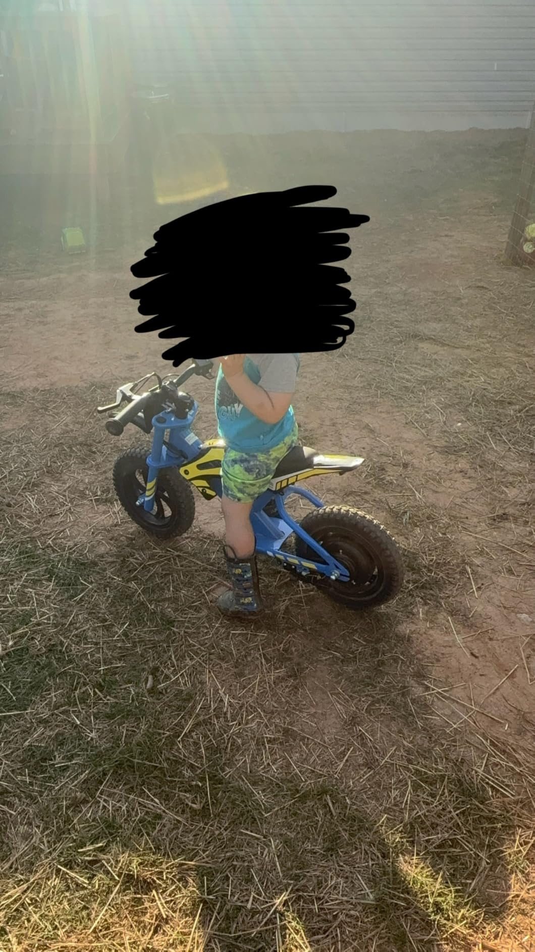 Gyroor S1 Kids Electric Balance Bike, 200W Motor 3 Speeds up to 10 MPH, 12-Inch Pneumatic Tires, 7-Color Rear Fender LED Taillight, Drum Brake, UL2272 Certified, for Ages 3-6 customer photo 2