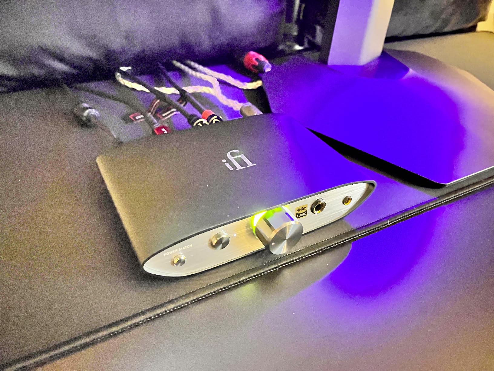 iFi Zen DAC 3 Desktop Digital Analog Converter (Black Stealth) customer photo 2