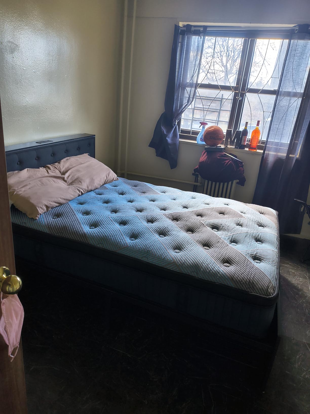 14 Inch King Size Mattress - Firm Hybrid Mattress in a Box with Spinal Alignment, Motion Isolation and Cooling Feel for Big & Tall Sleepers customer photo 2