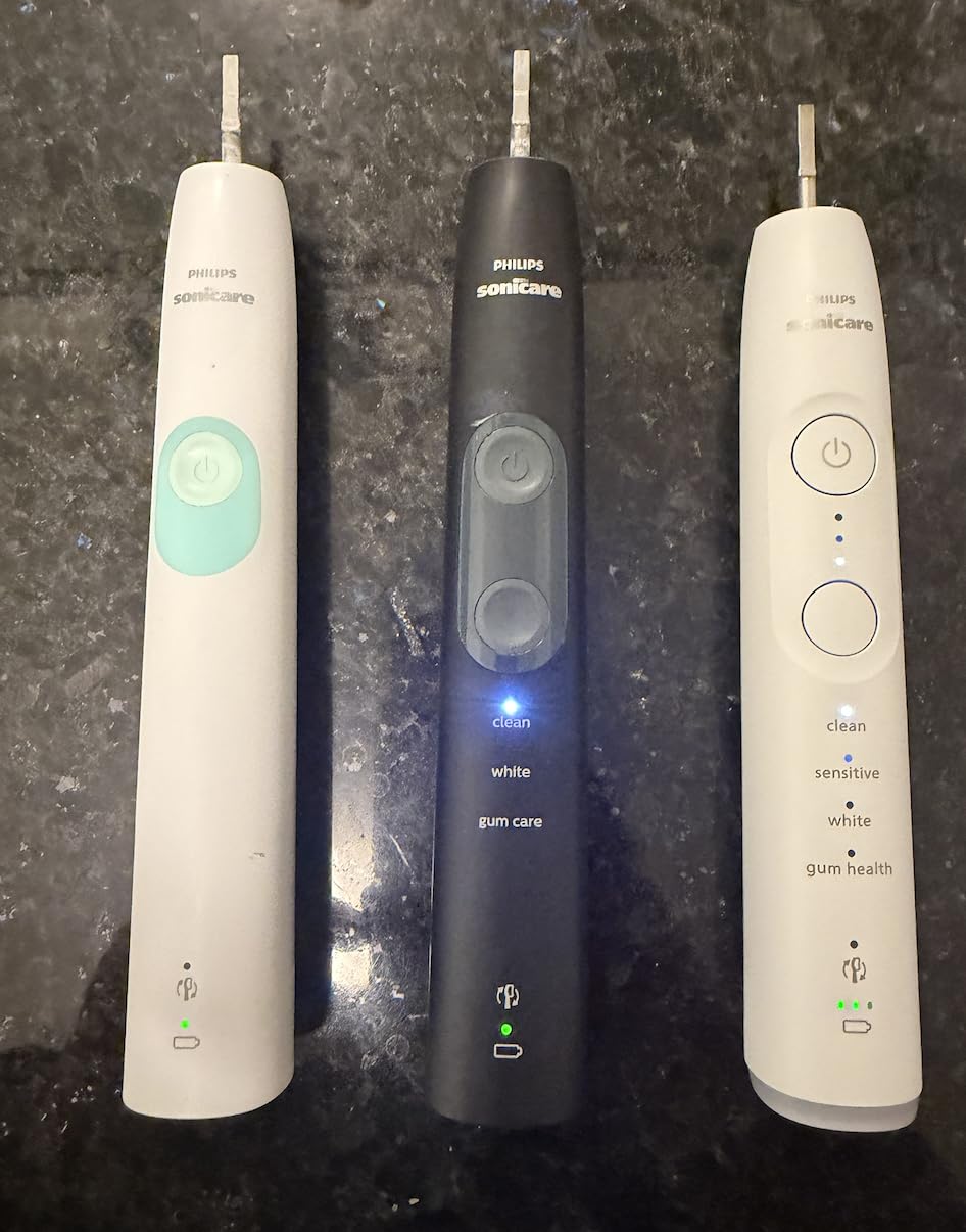Philips Sonicare 7300 Series Electric Toothbrush with Next-Generation Sonicare Technology, Pressure Sensor, 12 Brushing Settings, 21-Day Runtime, Travel Case, Black, HX7421/07 customer photo 2