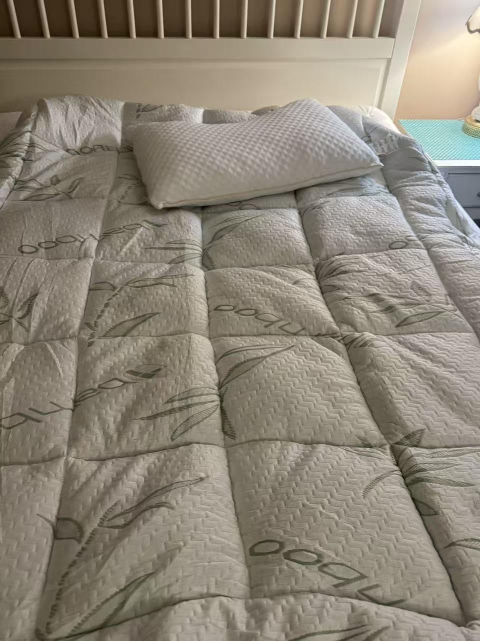 WhatsBedding 5 Inch Queen Mattress Topper Breathable Bamboo Viscose Air Layer,Memory Foam Mattress Topper Queen Size Blue. customer photo 1