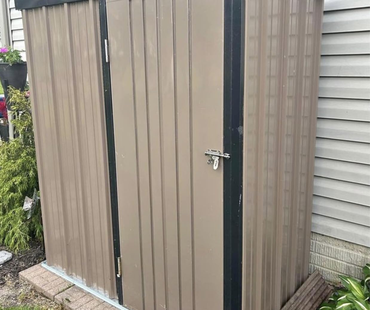 Metal Storage Shed 10x12, Outdoor Storage Building, Large Backyard Sheds, Waterproof Outside Storage Shed with Lockable Door customer photo 2